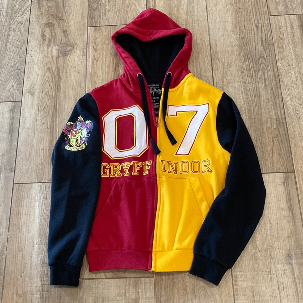 Gryffindor Sweatshirt- Unisex XS